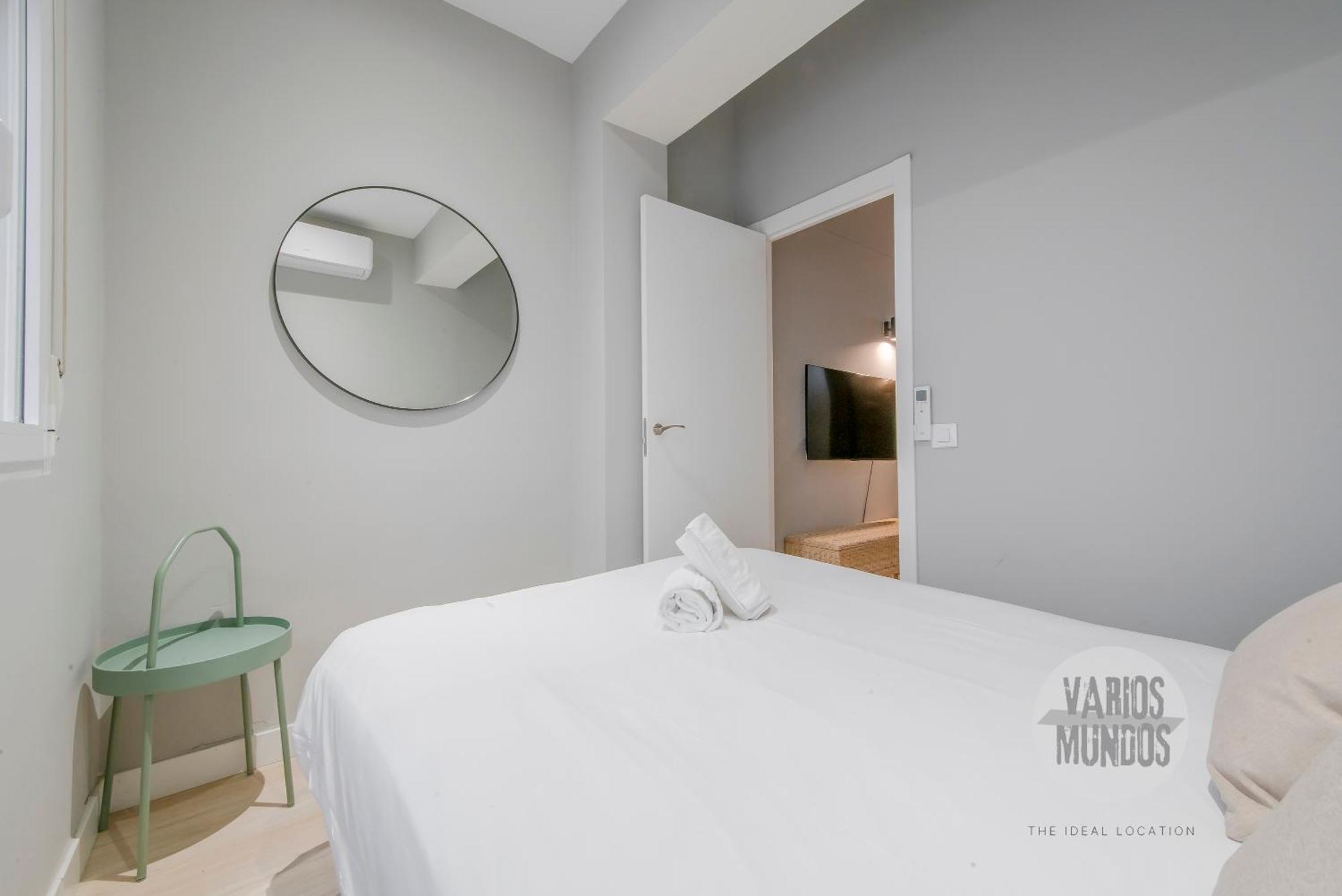 Pequeno Paraiso Para 4, En Plaza De Chueca Madrid Dış mekan fotoğraf